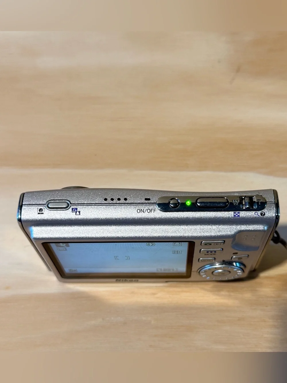 Nikon Coolpix S5 Digital Camera 6MP Slv Tested Good w/Bat-Char-SDCard Read Info!